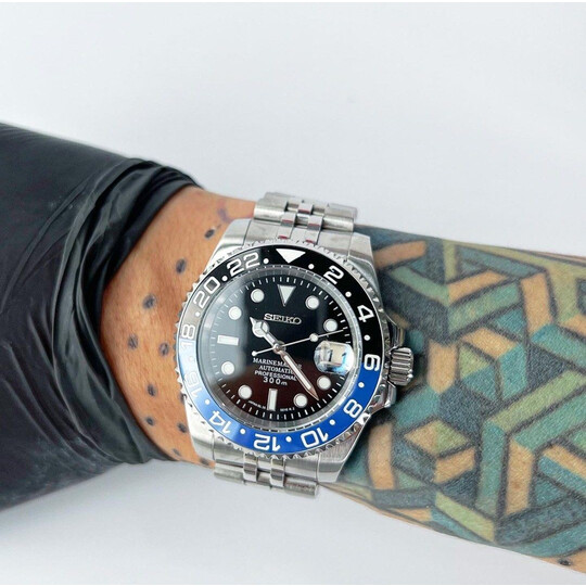 Custom Seiko Mod • Batman • 40mm